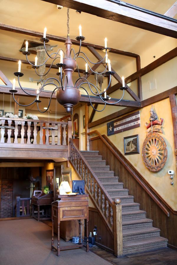 Golden Plough Inn Lahaska Екстериор снимка